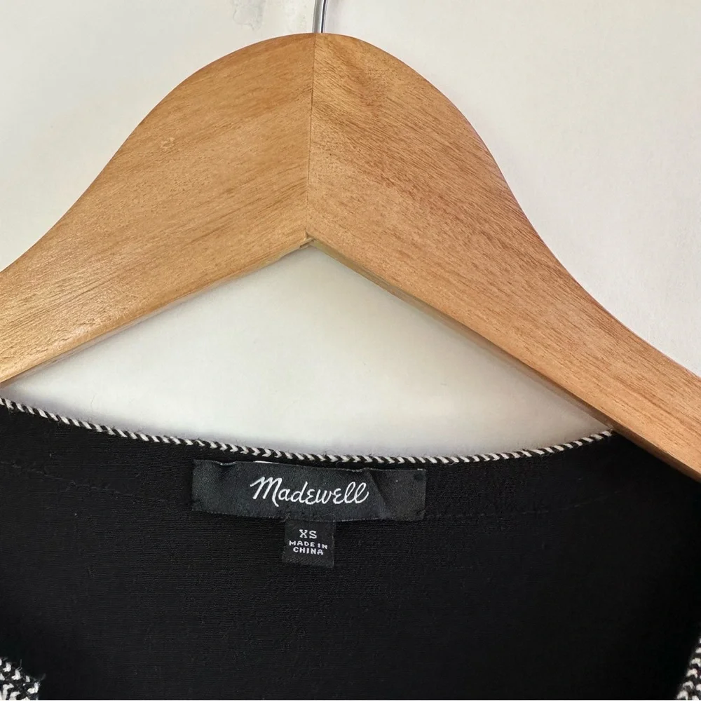 Madewell Black White Embroidered V-neck Long Sleeve Tassel Lightweight Blouse - Picture 6 of 8